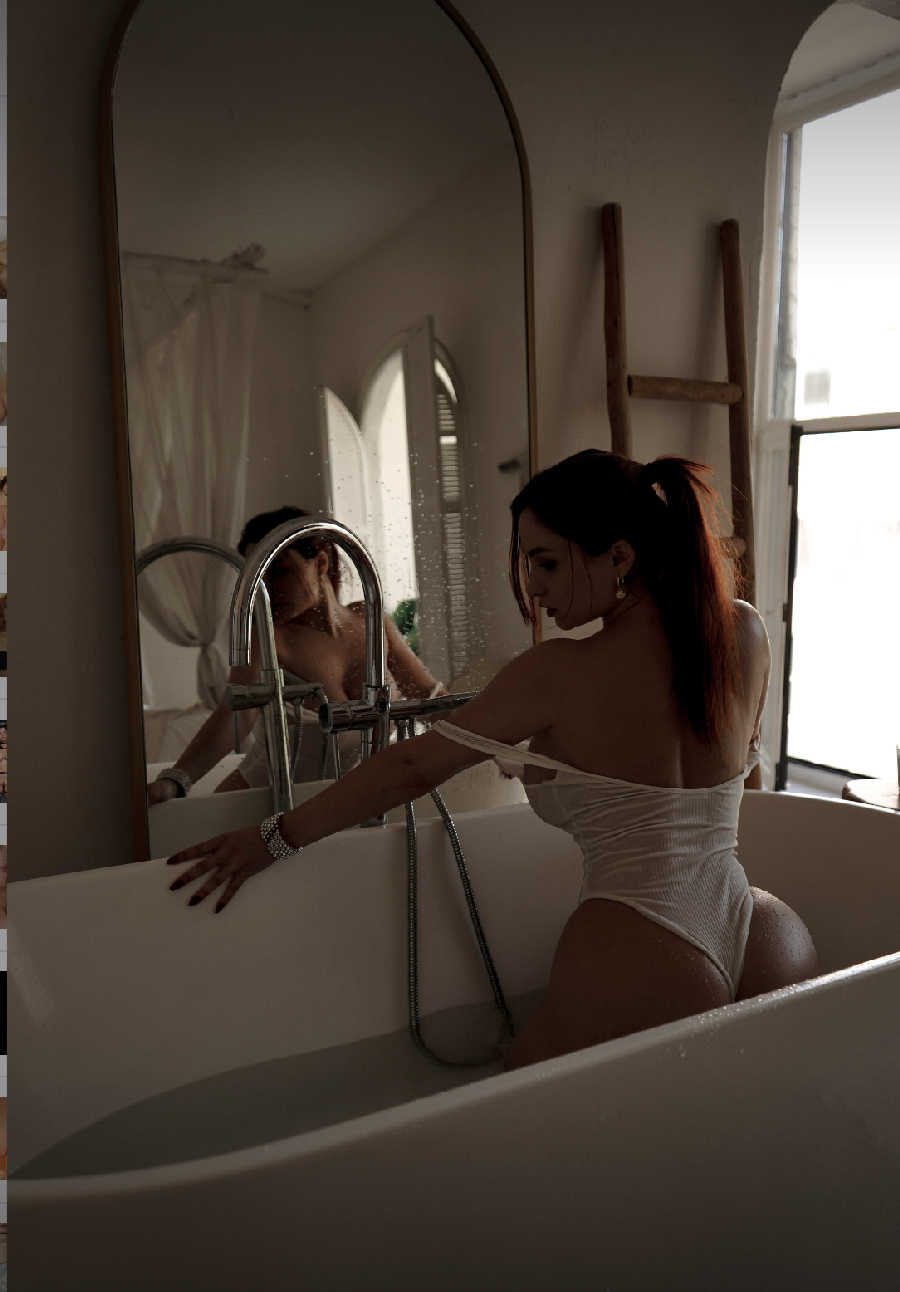 A playful frame from Miranda Faith nude — online in Shaoguan