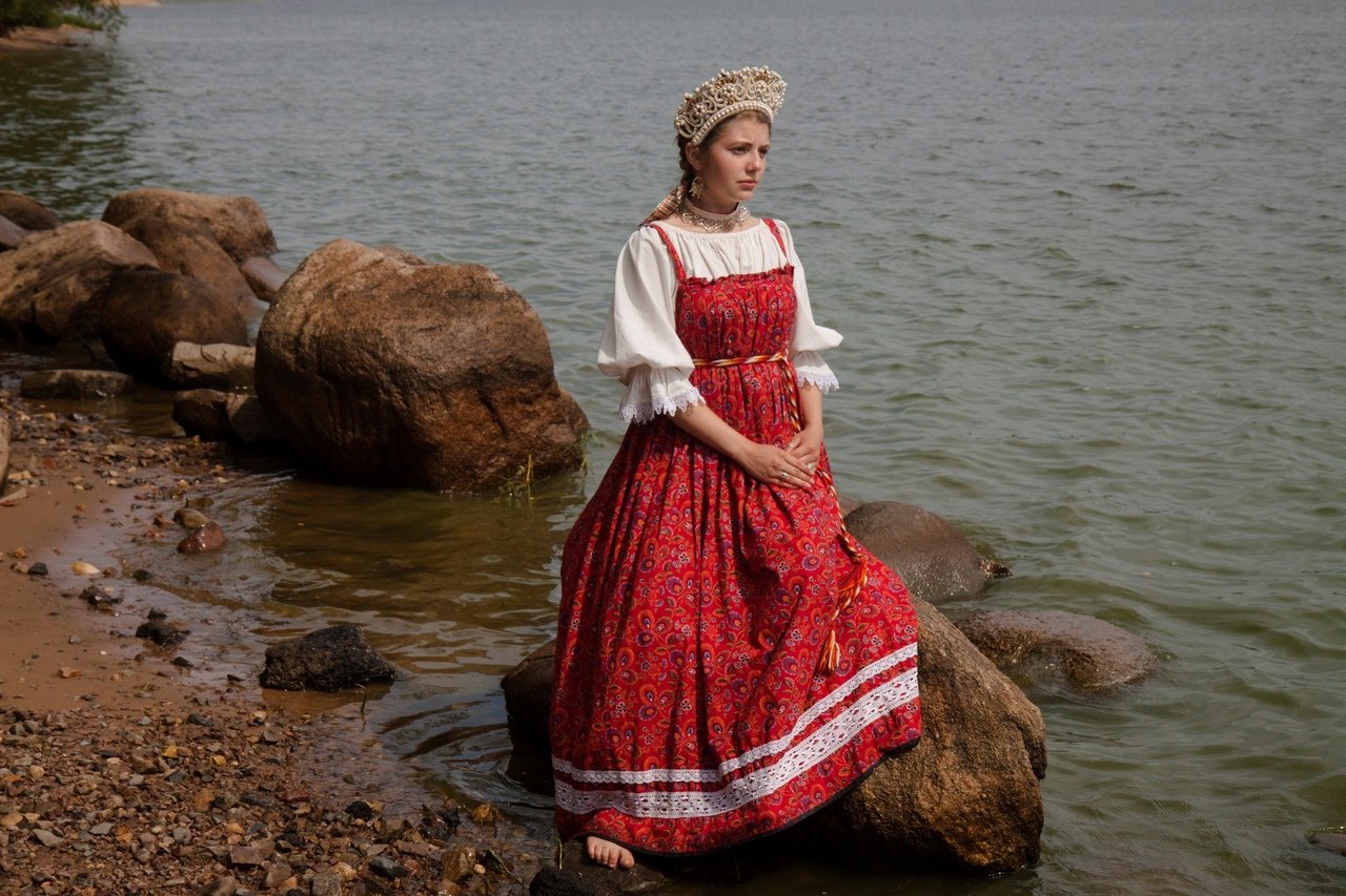 Women in Slavic costumes in Shaoguan