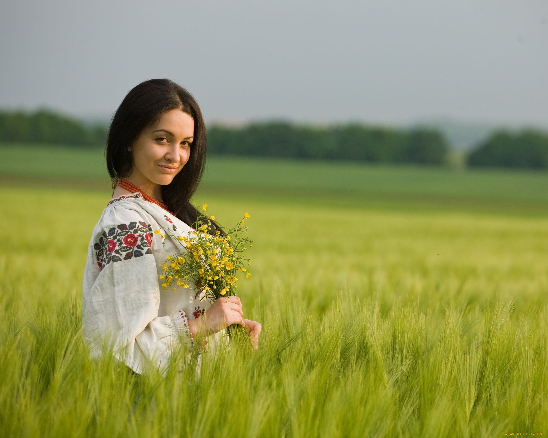 Women in Slavic costumes in Shaoguan
