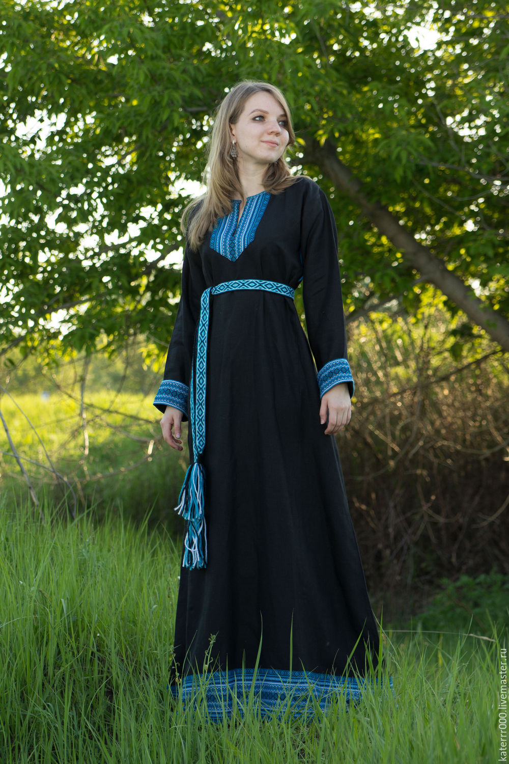 Women in Slavic costumes in Shaoguan